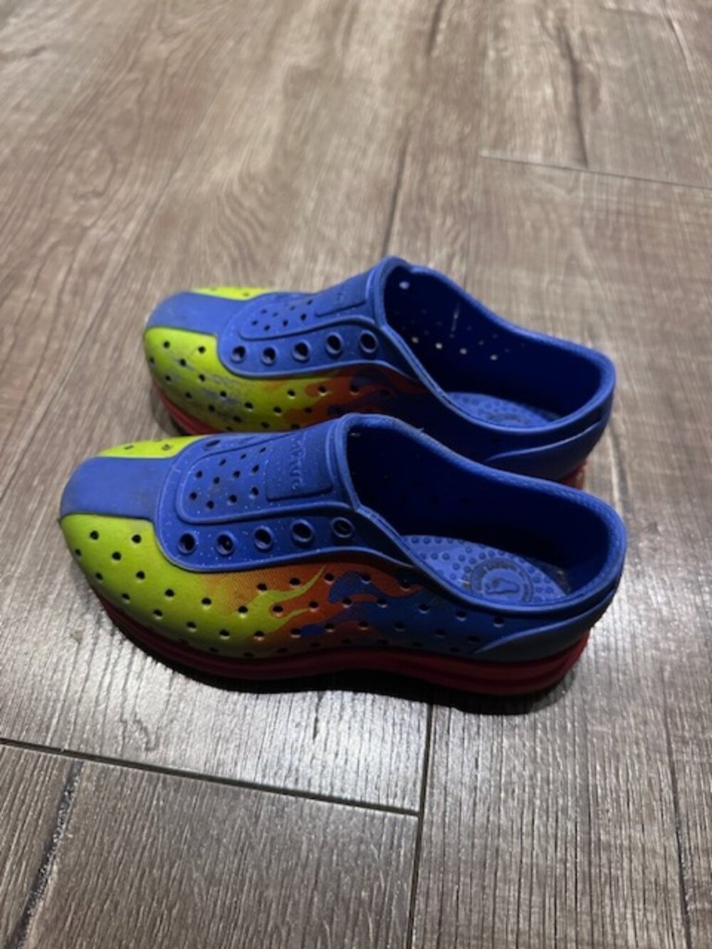Native shoes size 8 childrens